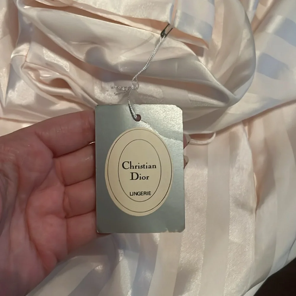 Christian Dior House Robe - Picture 9 of 12